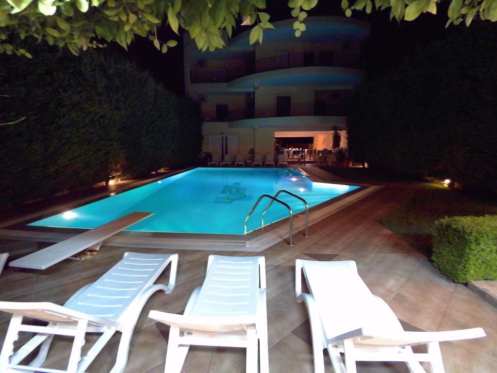 Agios Konstantinos  Diamond Apartments מראה חיצוני תמונה
